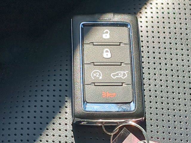 Certified 2023 Jeep Grand Cherokee Summit image 35