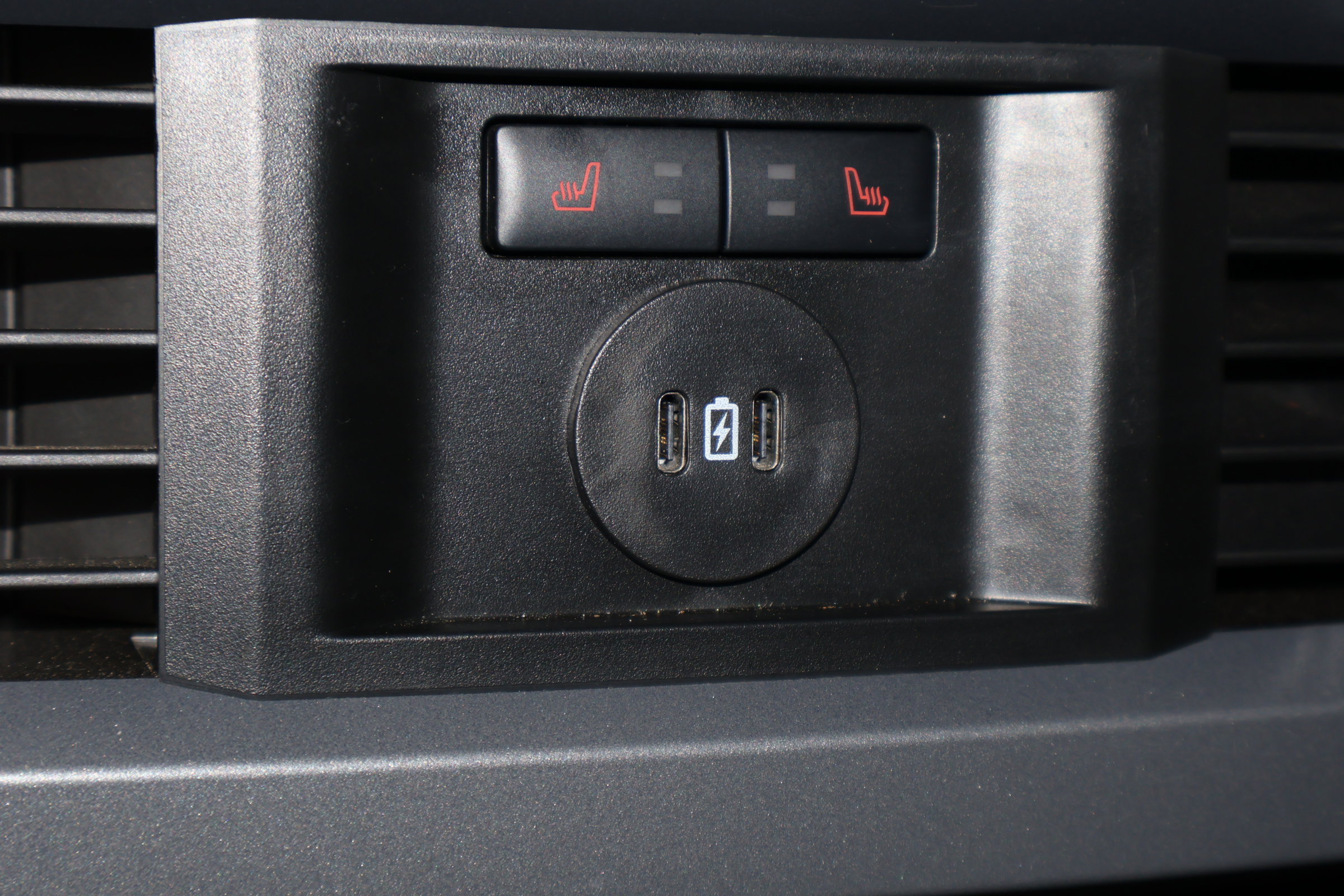 Used 2025 Ford F350 Lariat image 17