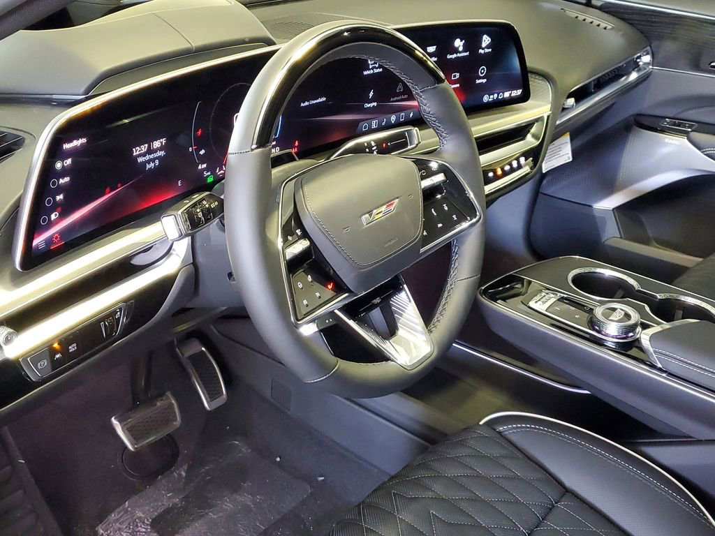 New 2026 Cadillac Lyriq V w/ Exterior Carbon Fiber Package AWD/4WD image 16