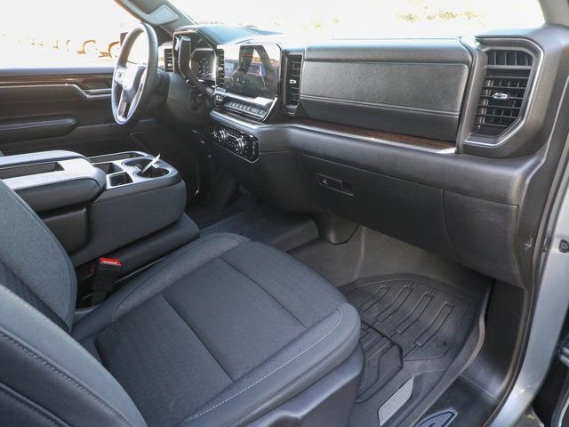 Used 2024 GMC Sierra 1500 SLE image 23