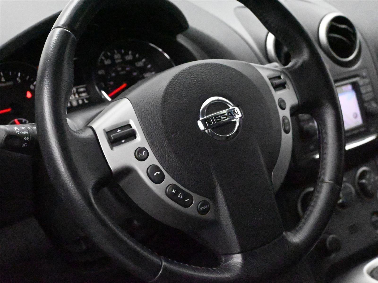 Used 2013 Nissan Rogue SL image 9