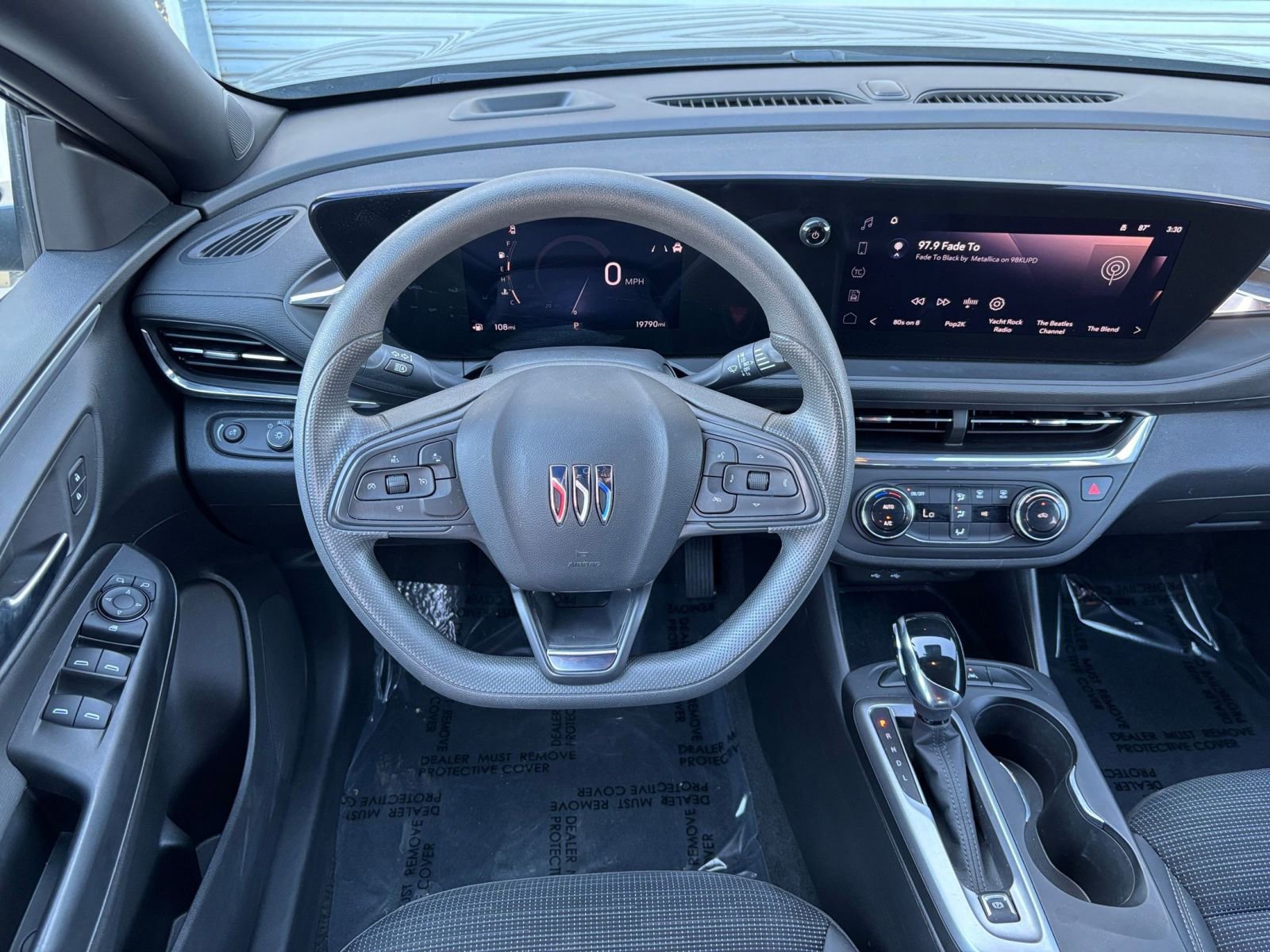 Used 2025 Buick Envista Preferred image 33