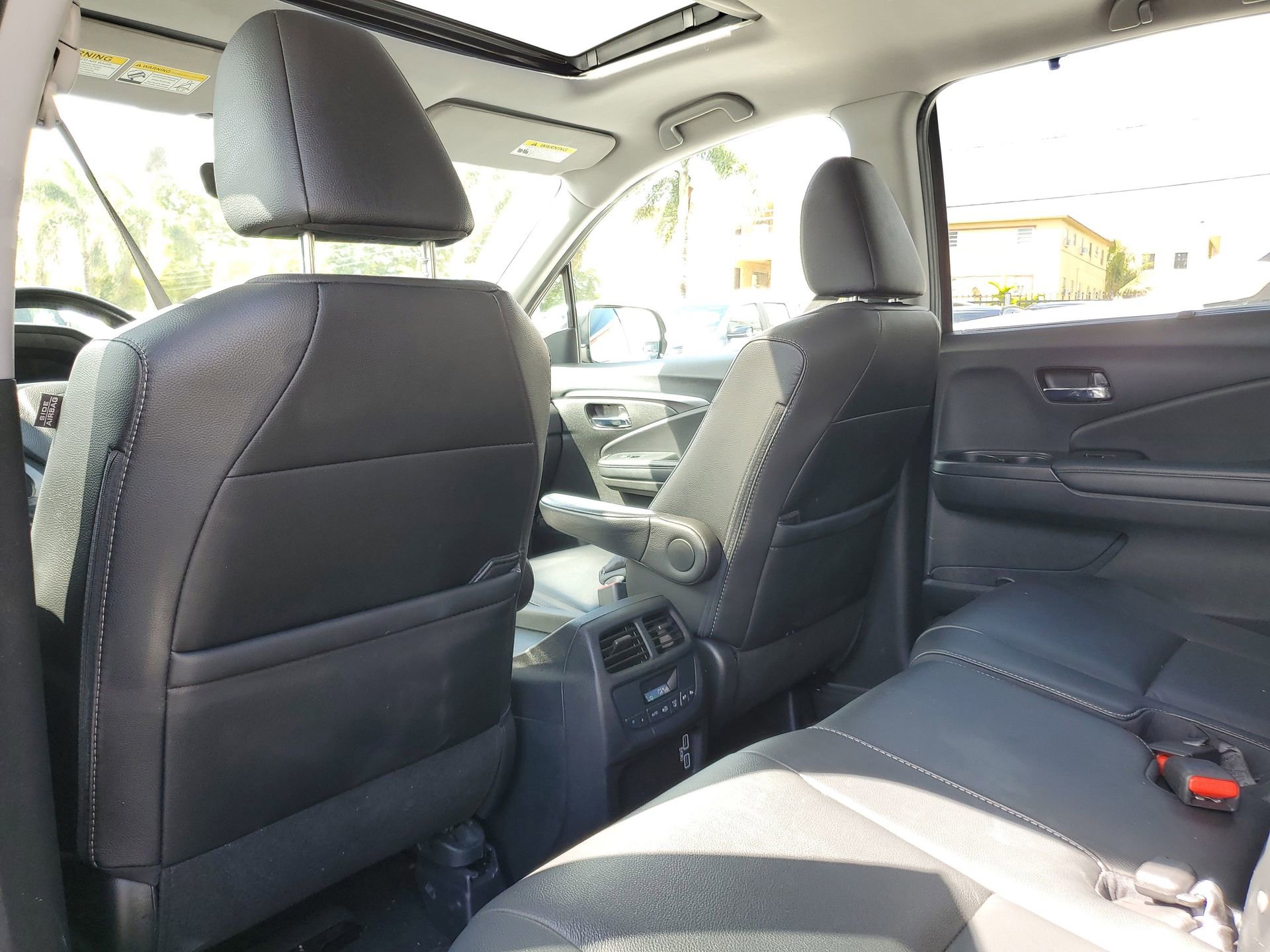 Used 2022 Honda Pilot Special Edition image 11