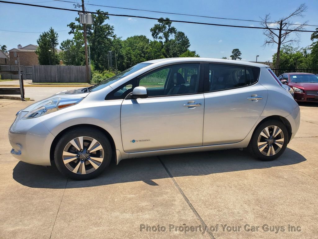 Used 2016 Nissan Leaf SL w/ Premium Package FWD image 15