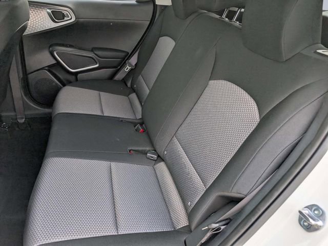 Used 2025 Kia Soul LX image 9