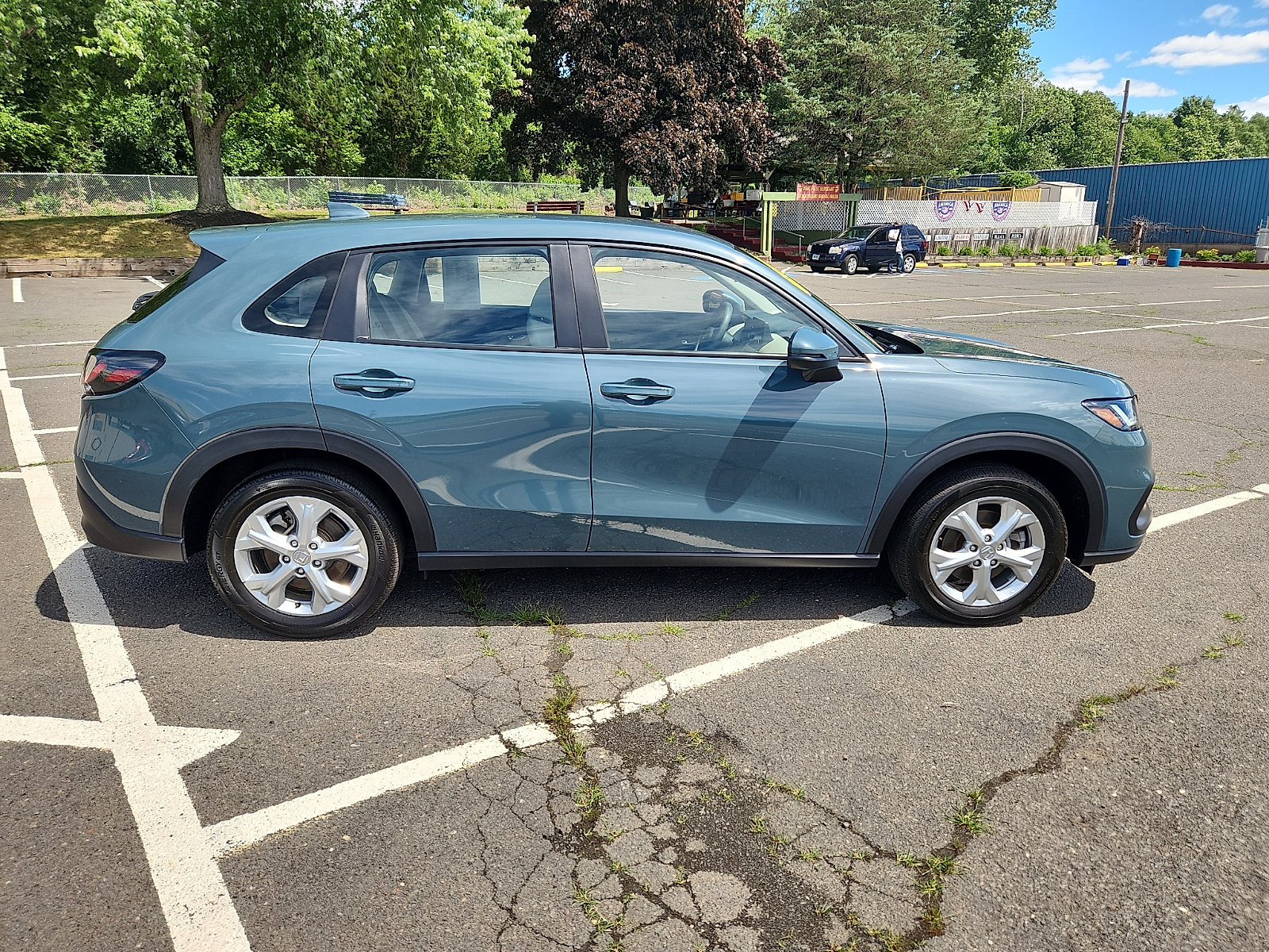 Used 2025 Honda HR-V LX image 7
