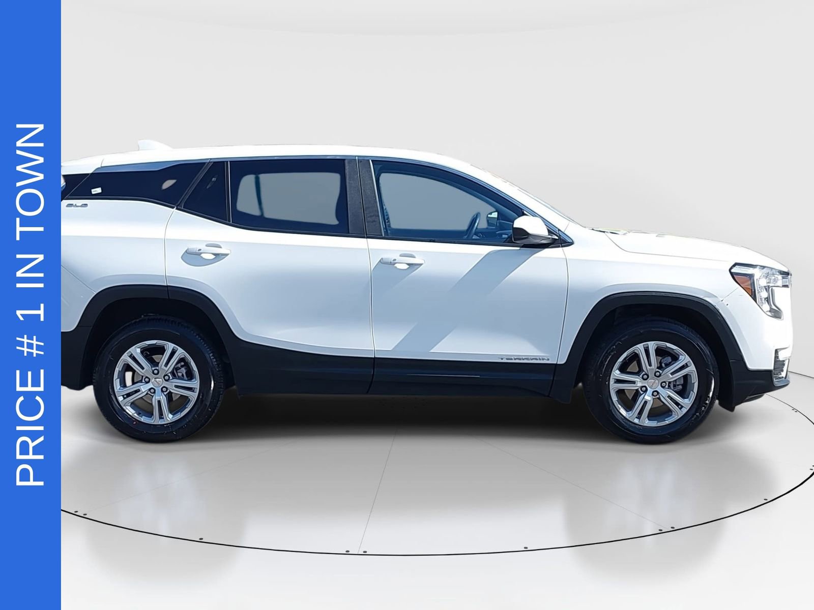 Used 2024 GMC Terrain SLE AWD/4WD image 4