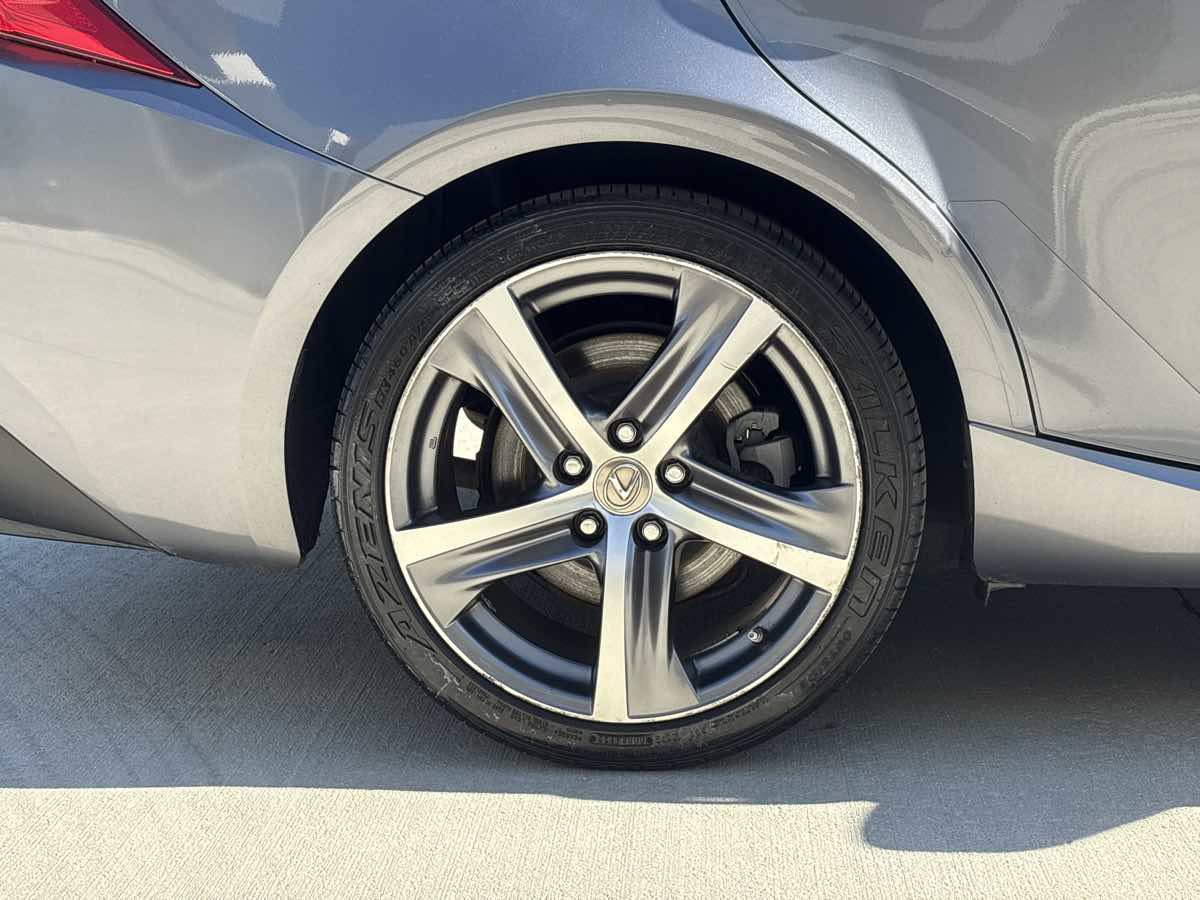 Used 2017 Lexus IS 200t w/ Navigation System Package RWD image 10