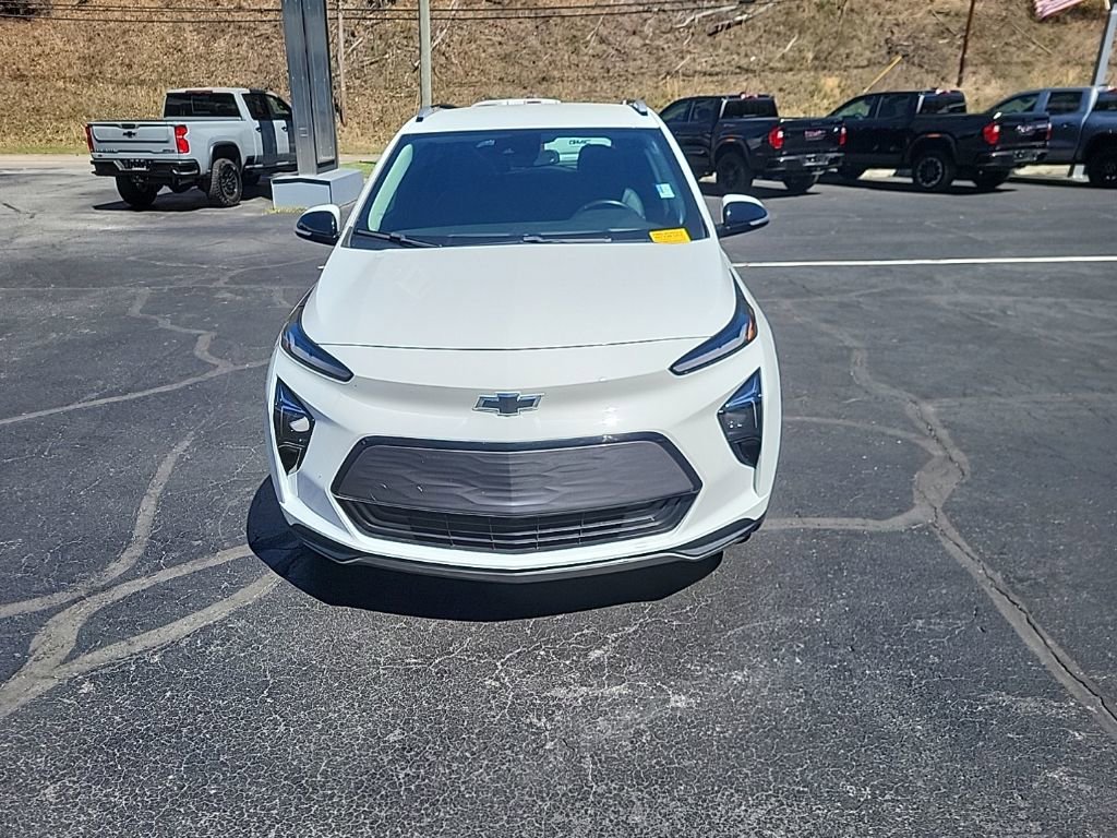 Used 2022 Chevrolet Bolt EUV LT w/ Convenience Package image 4