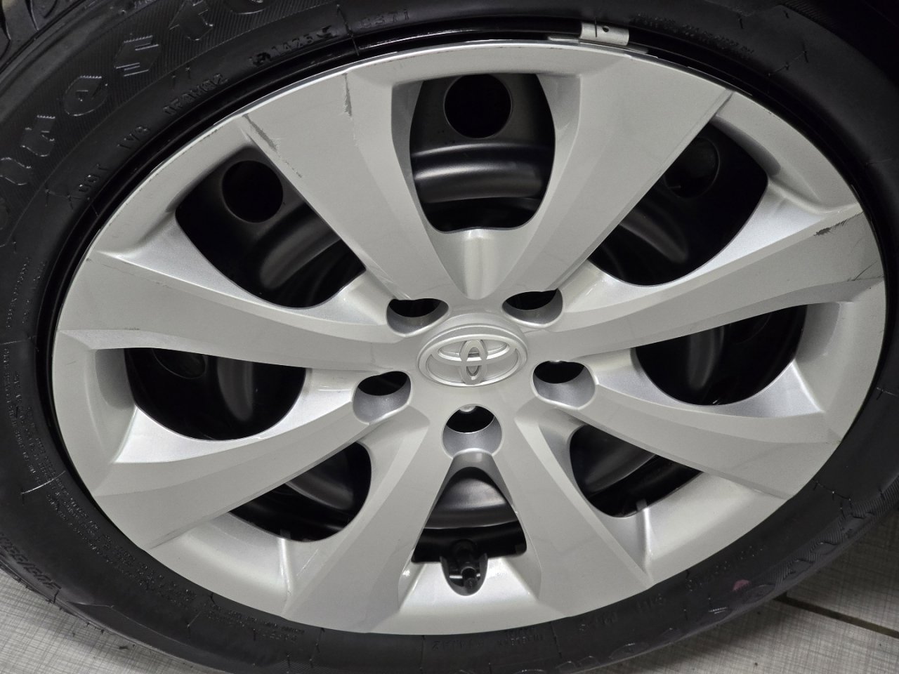 Certified 2025 Toyota Corolla LE image 7