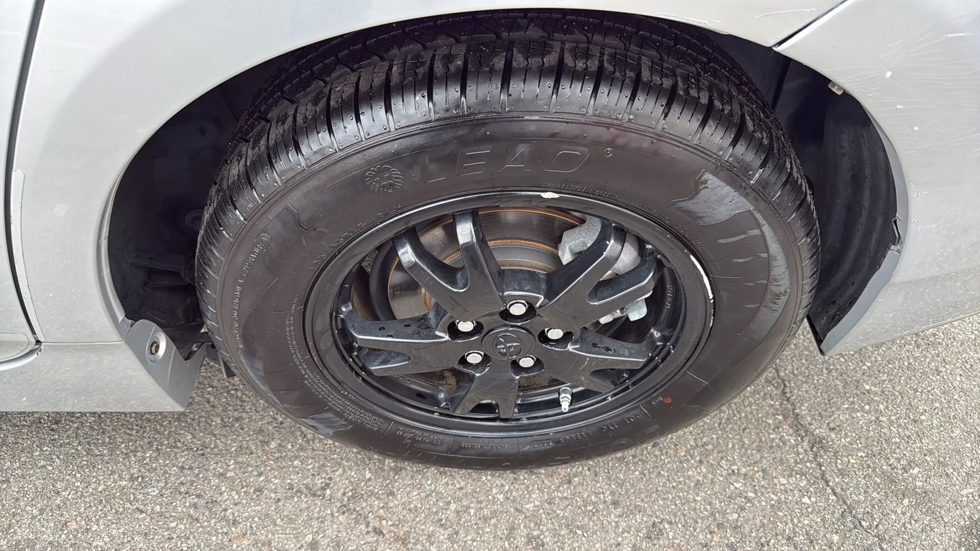 Used 2013 Toyota Prius Two image 9