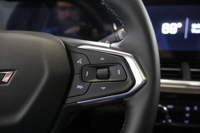 New 2026 Chevrolet Trax ACTIV w/ Sunroof Package FWD image 19