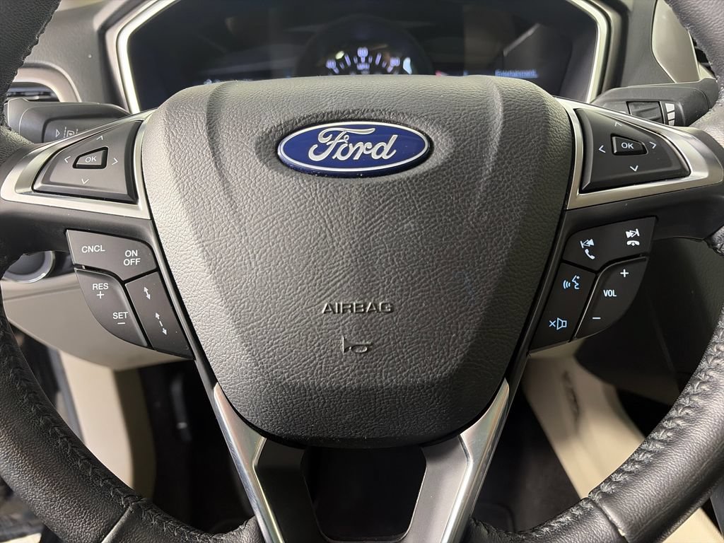 Certified 2019 Ford Fusion SEL FWD image 16