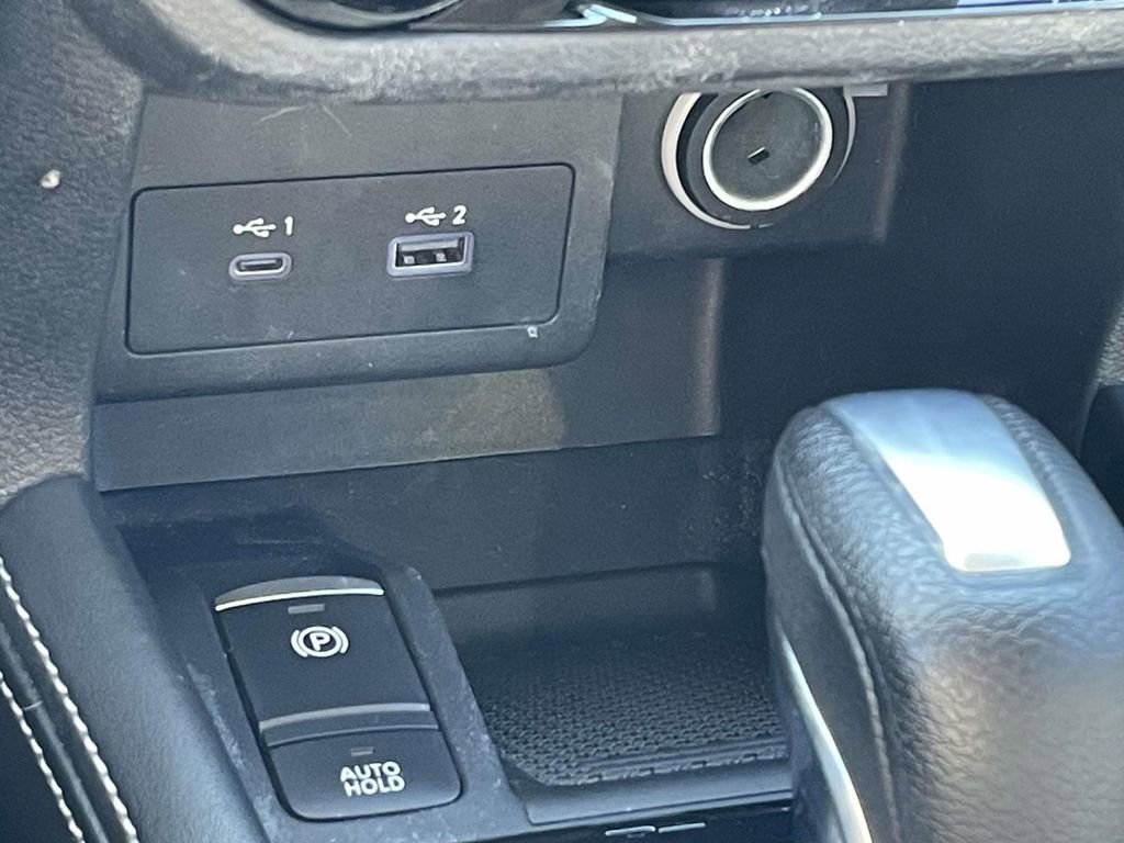 Used 2022 Nissan Kicks SR w/ Premium Package image 24