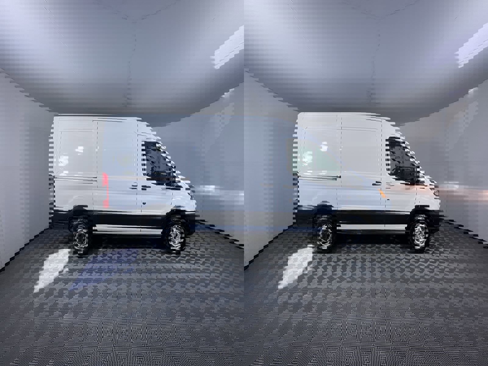 Used 2019 Ford Transit 250 130 Medium Roof image 9