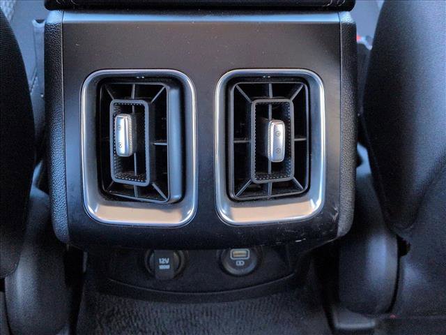 Used 2022 Kia Sorento LX image 16