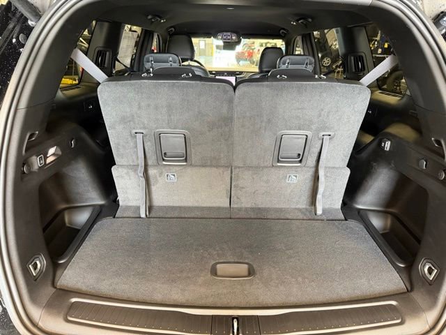 New 2025 Jeep Grand Cherokee L Limited w/ Trailer Tow Package image 17