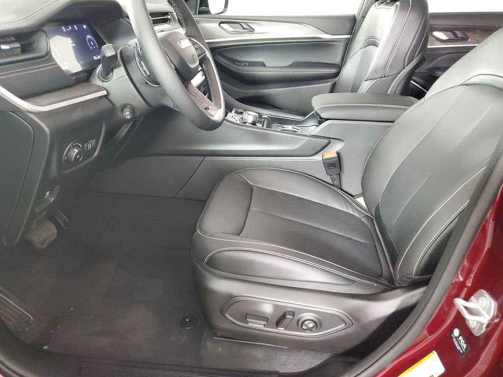 New 2026 Jeep Grand Cherokee L Limited AWD/4WD image 11