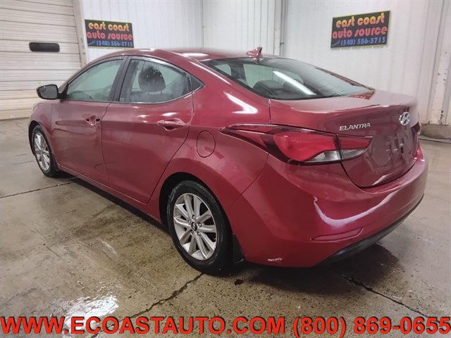 Used 2015 Hyundai Elantra SE w/ Option Group 02 FWD image 6