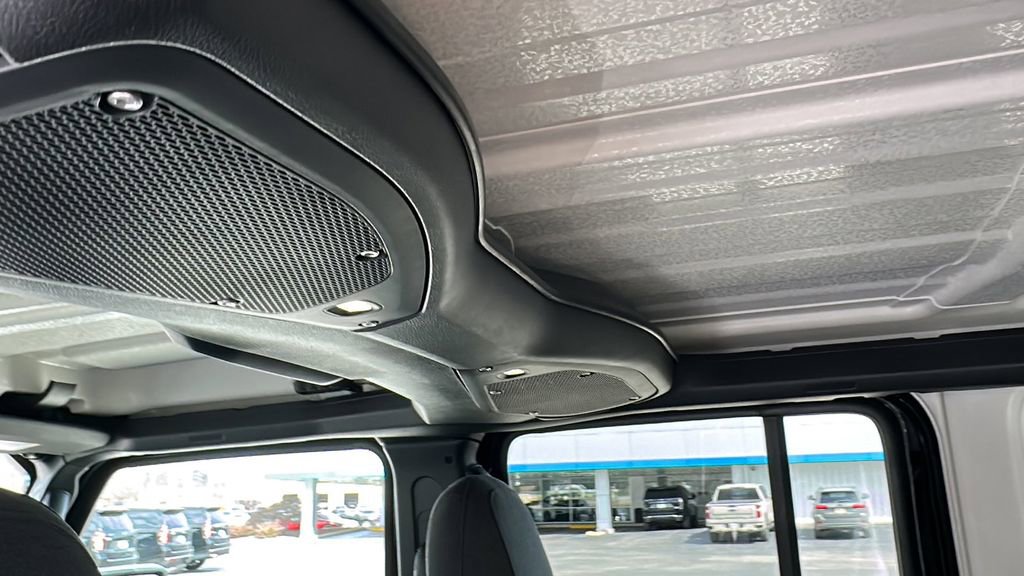 Used 2024 Jeep Wrangler Rubicon image 26