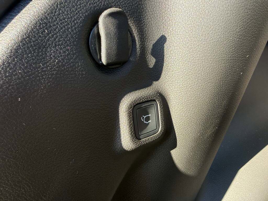 New 2026 Jeep Compass Limited image 34