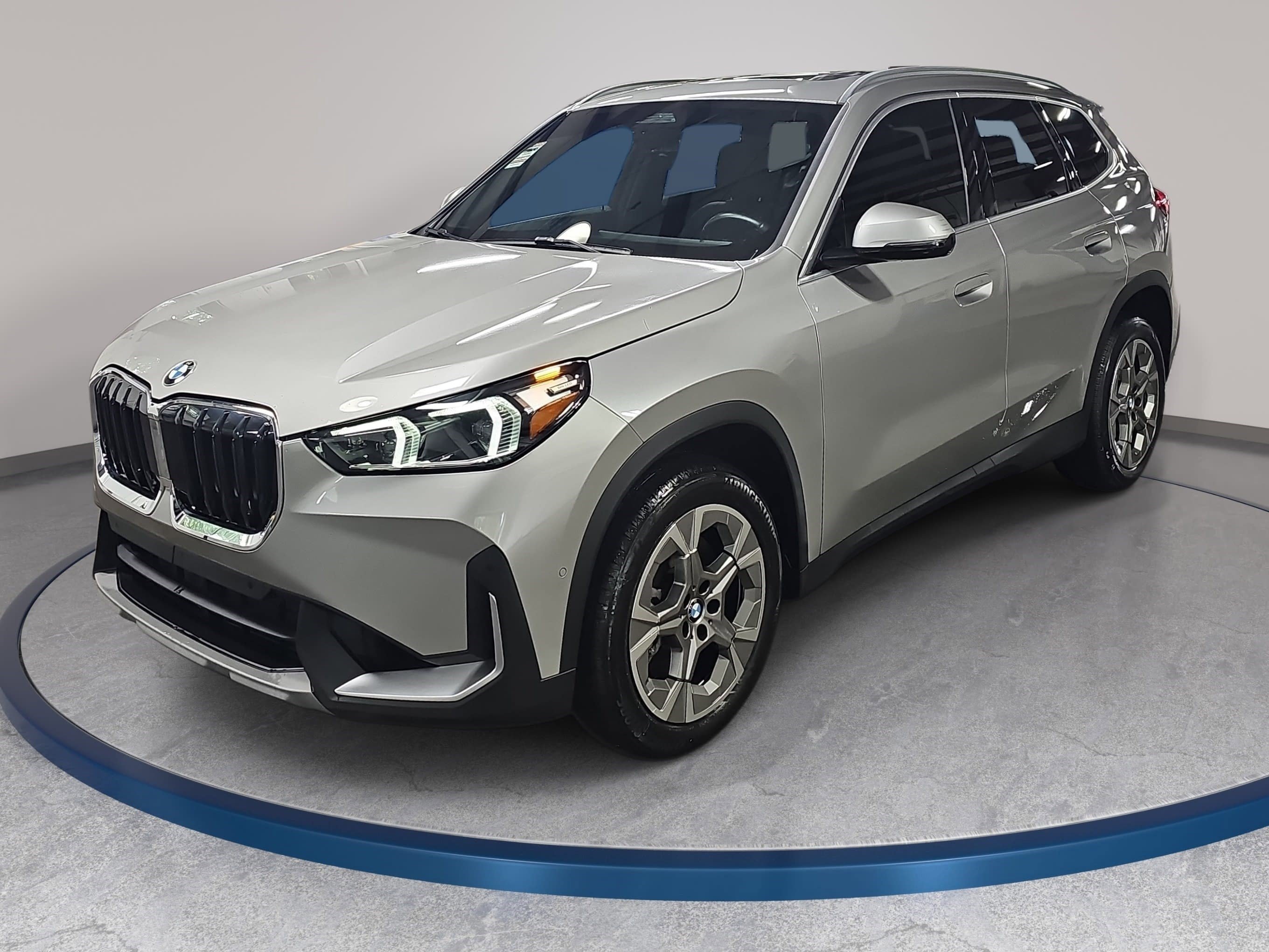 Used 2023 BMW X1 xDrive28i w/ Convenience Package AWD/4WD video 1