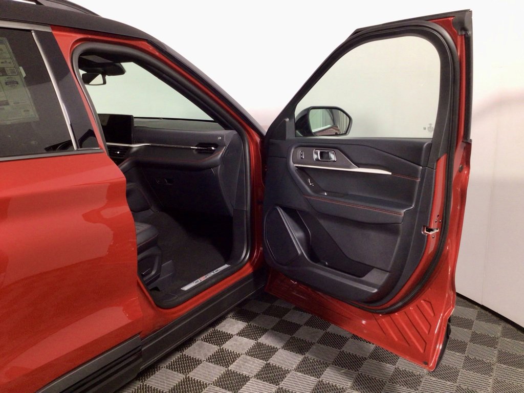 New 2025 Ford Explorer ST-Line w/ Premium Package image 34