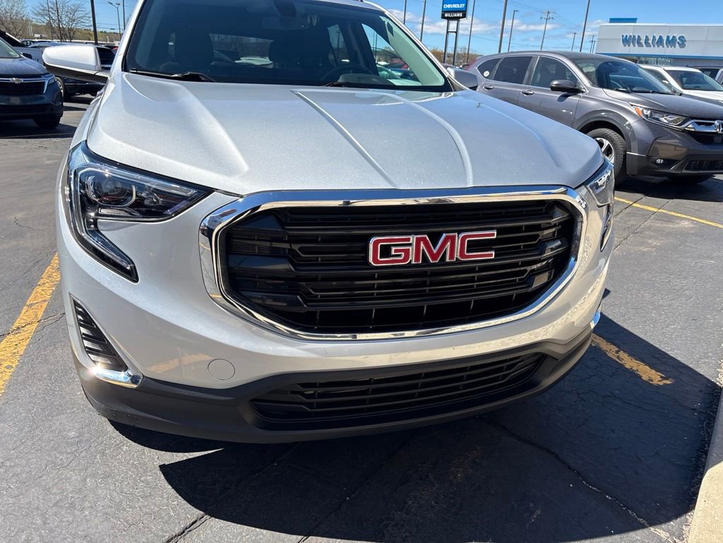 Used 2018 GMC Terrain SLE w/ Driver Convenience Package AWD/4WD image 9