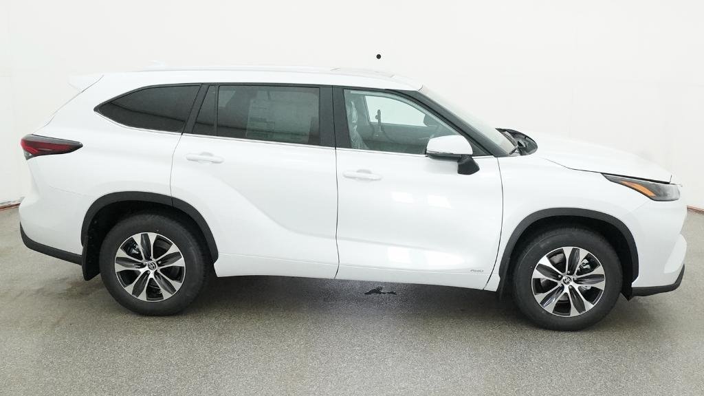 New 2026 Toyota Highlander XLE AWD/4WD image 17