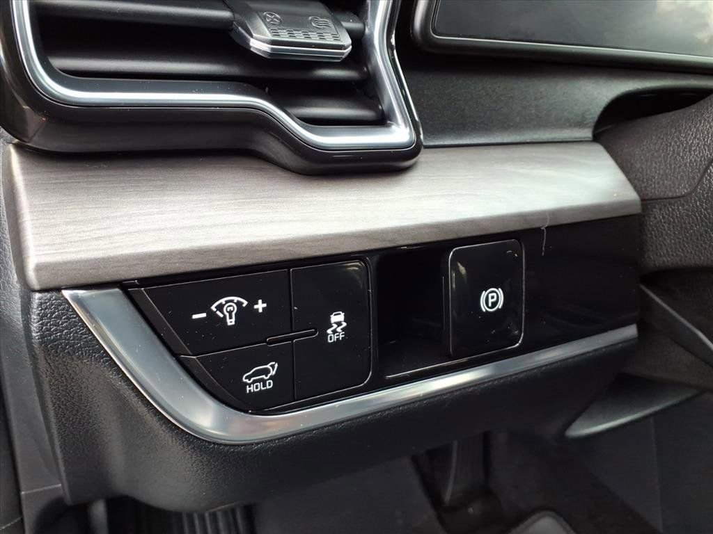 Used 2023 Kia Sportage X-Line w/ X-Line Premium Package image 21