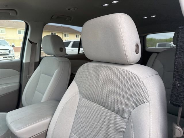 Used 2019 Chevrolet Traverse LT w/ LPO, Floor Liner Package AWD/4WD image 11