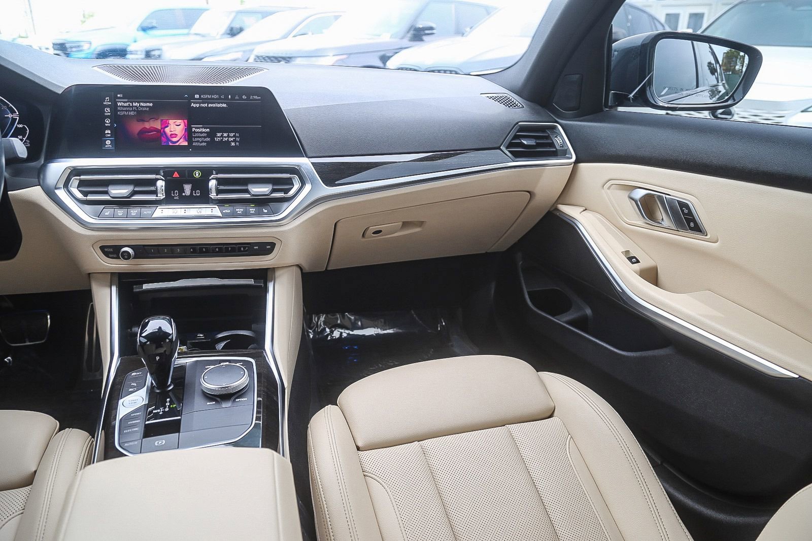 Used 2022 BMW 330e xDrive w/ M Sport Package image 15