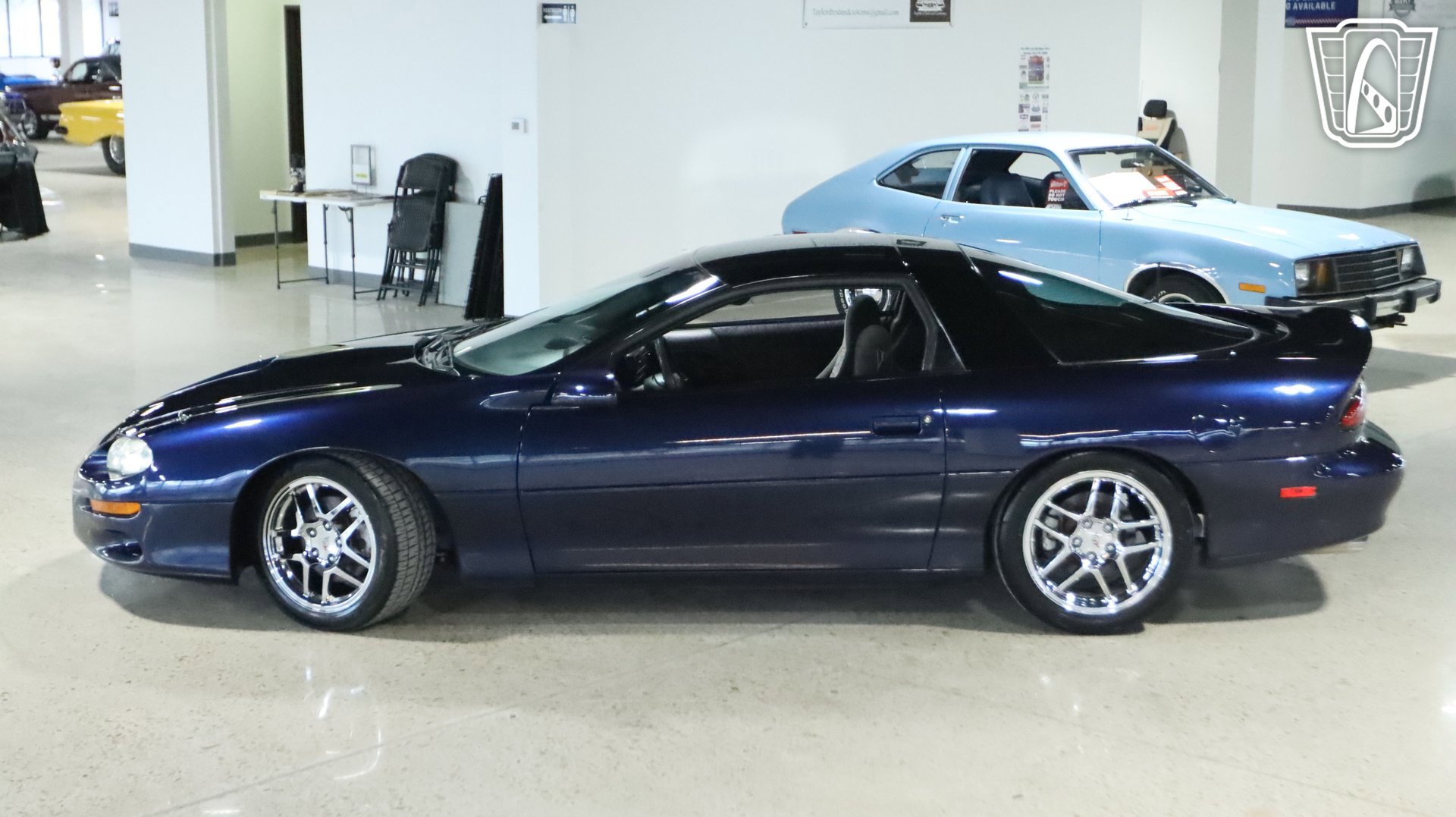 Used 2001 Chevrolet Camaro Z28 RWD image 6