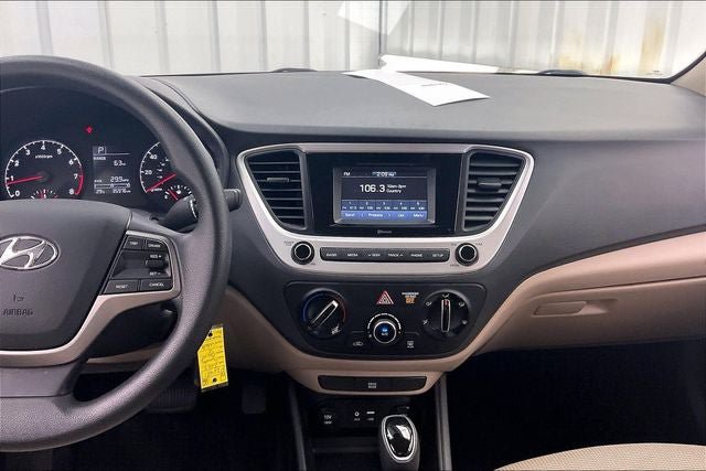 Certified 2022 Hyundai Accent SE FWD image 6