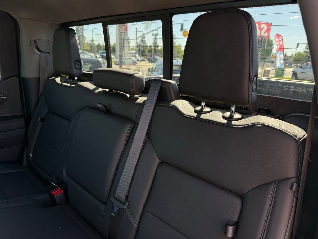 Used 2024 Chevrolet Silverado 1500 LT Trail Boss w/ LT Trail Boss Premium Package image 11