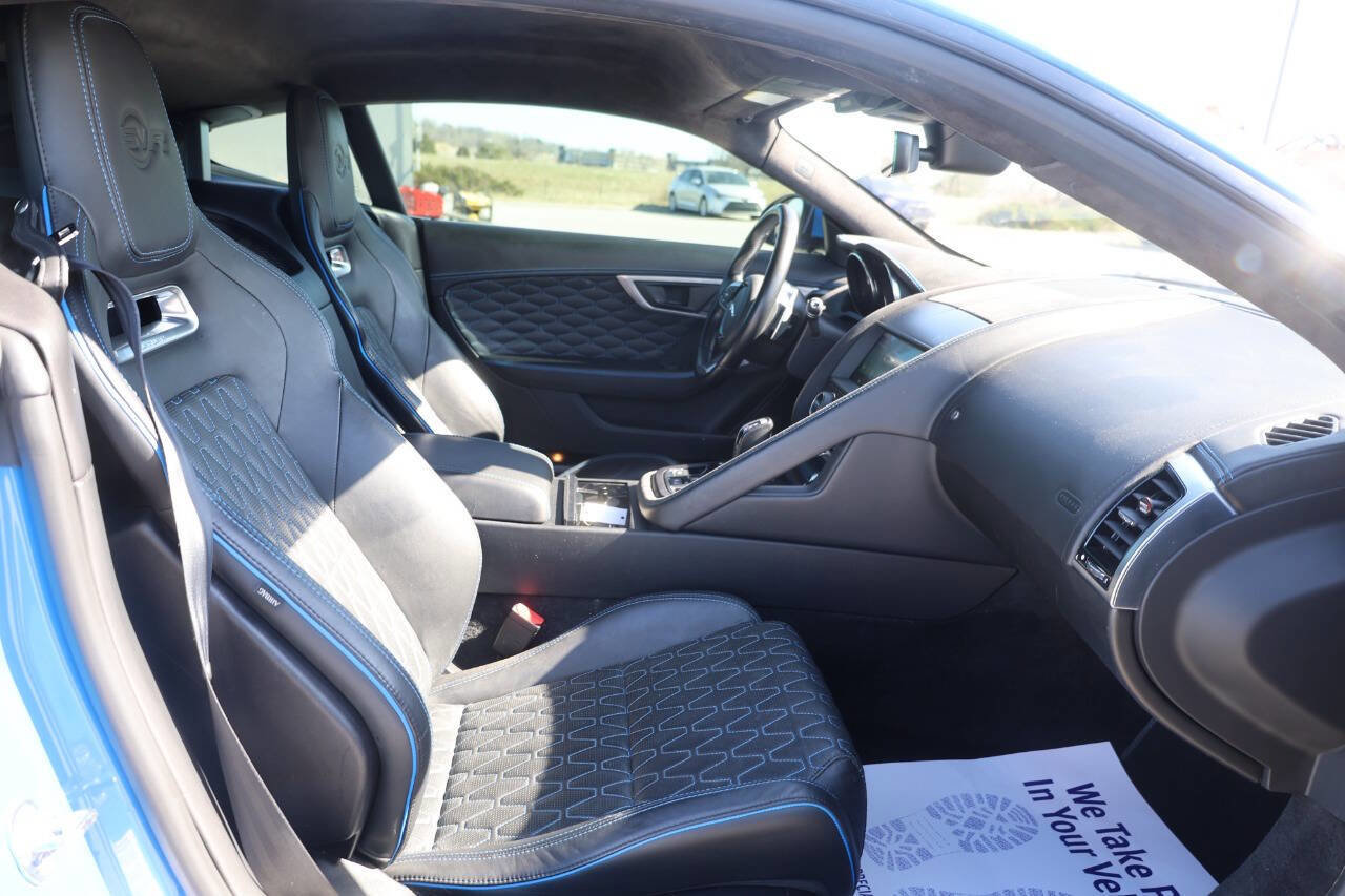 Used 2020 Jaguar F-TYPE SVR image 13