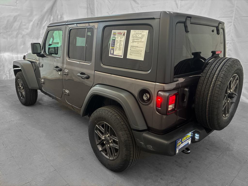 Used 2025 Jeep Wrangler Sport S AWD/4WD image 5