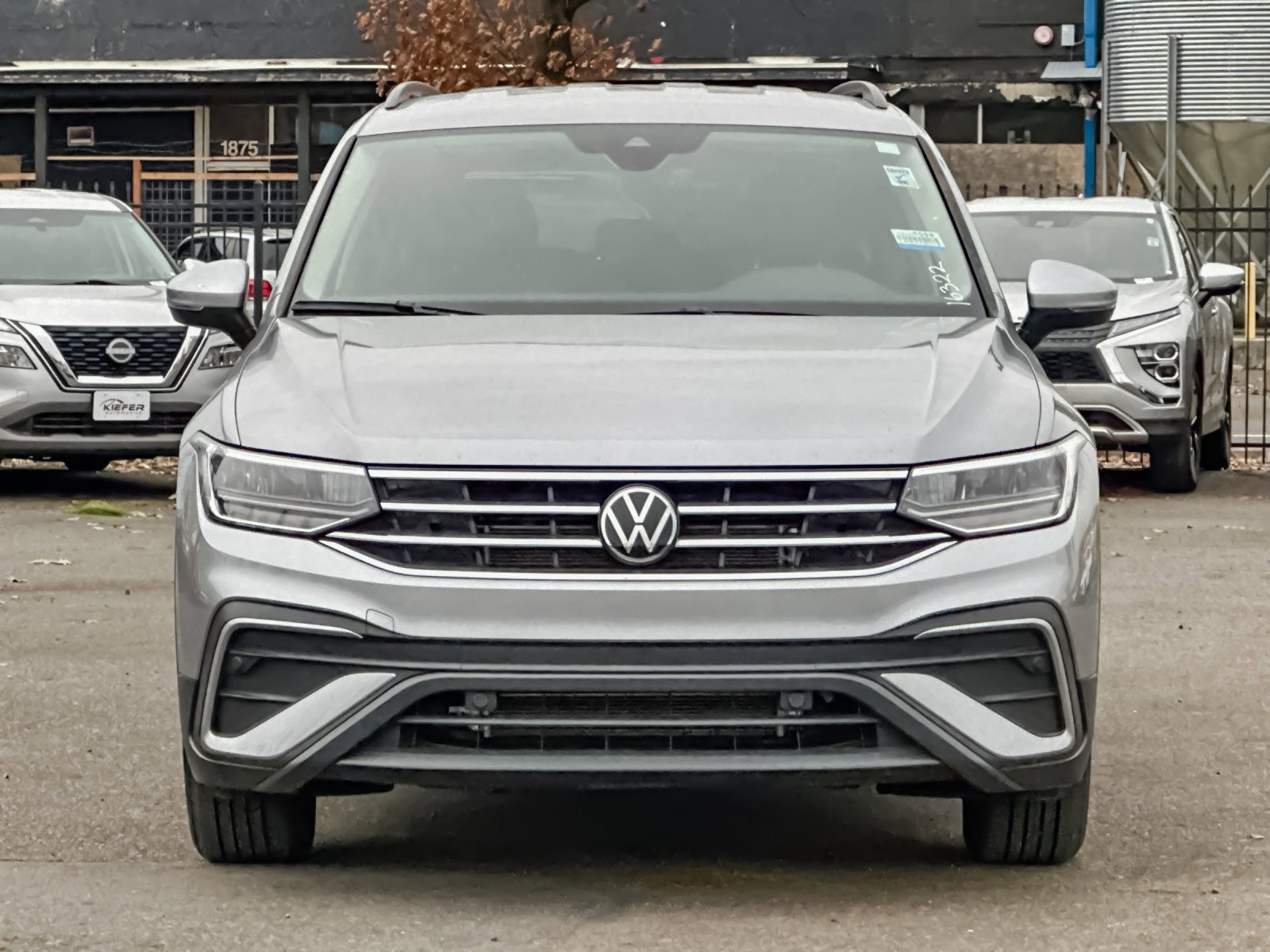 Used 2024 Volkswagen Tiguan S image 9
