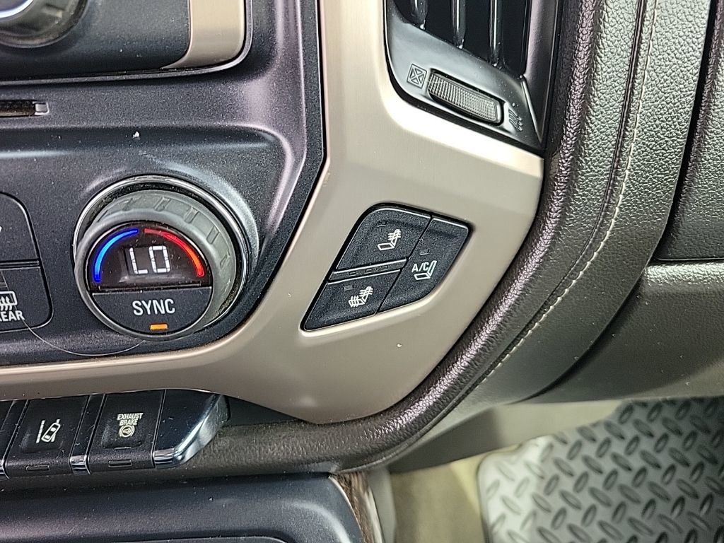 Used 2015 GMC Sierra 3500 Denali image 18