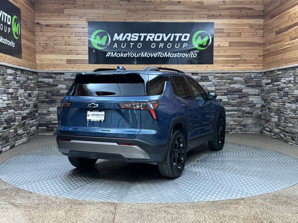 Used 2025 Chevrolet Equinox LT w/ Midnight Edition image 9