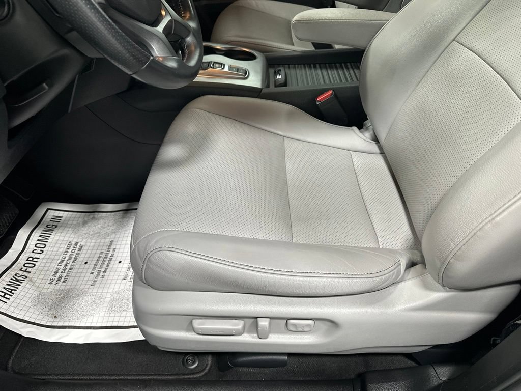 Used 2023 Honda Passport EX-L image 12