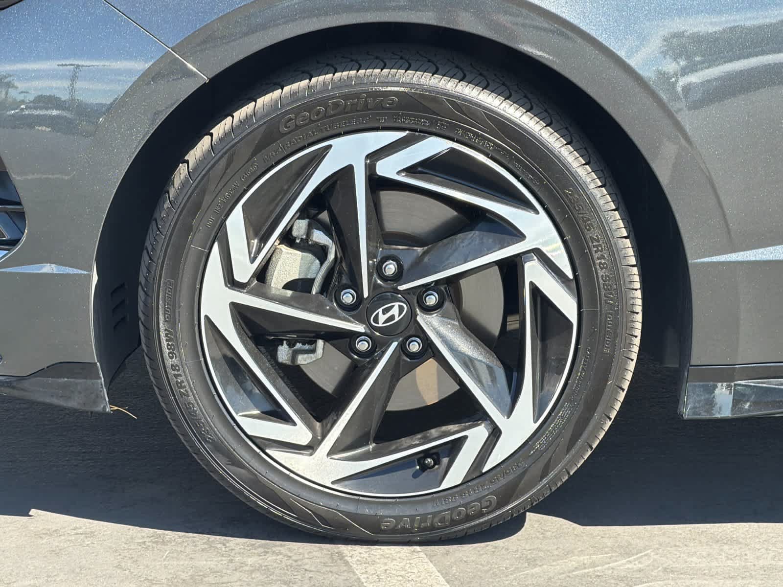 Used 2024 Hyundai Sonata SEL w/ Convenience Package FWD image 30
