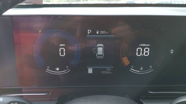 Used 2025 Hyundai Kona SEL image 17