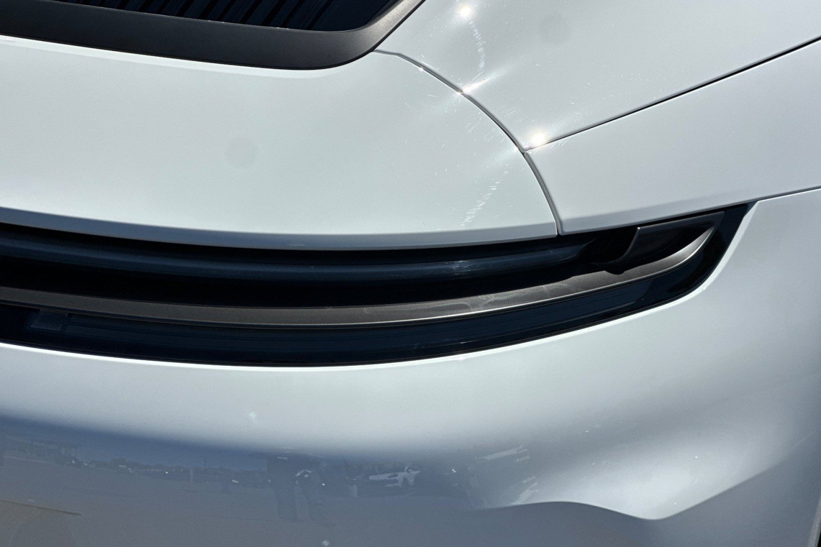 Certified 2025 Porsche 911 Carrera RWD image 27