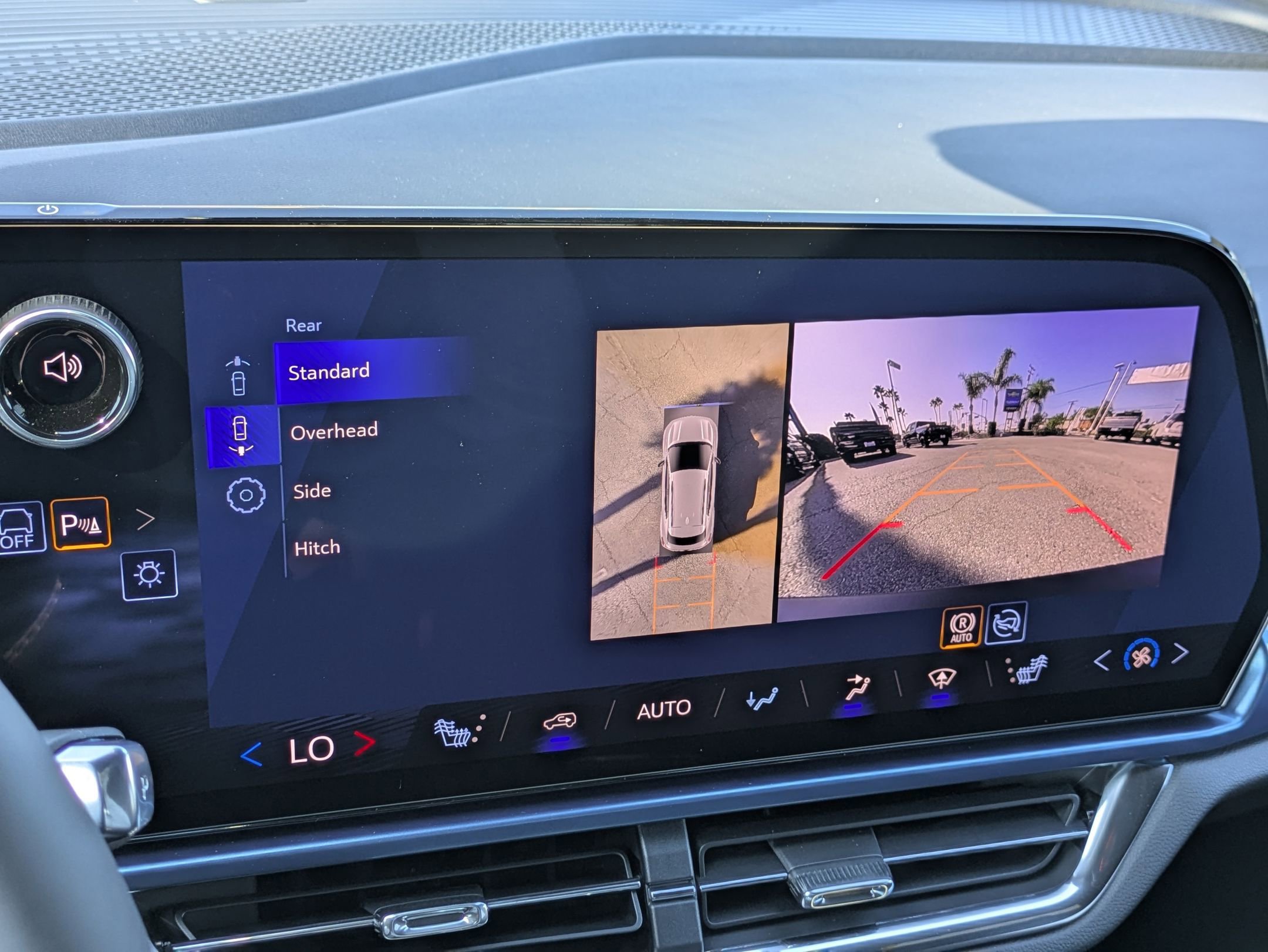 Used 2026 Chevrolet Equinox EV LT w/ LPO, All-Weather Mat Package image 17