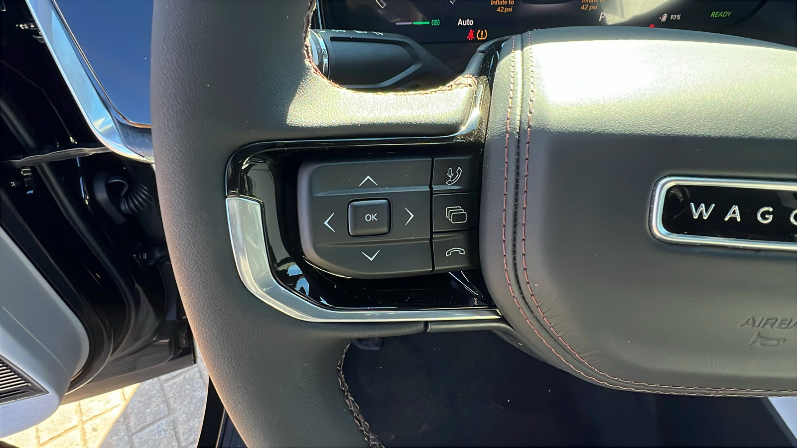 Used 2025 Jeep Wagoneer S Limited image 26