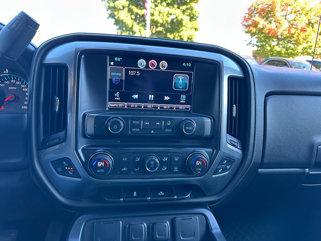 Used 2015 Chevrolet Silverado 1500 LTZ AWD/4WD image 13