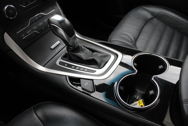 Used 2016 Ford Edge SEL w/ Equipment Group 201A image 18