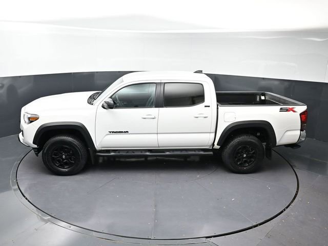 Used 2023 Toyota Tacoma SR5 AWD/4WD image 34