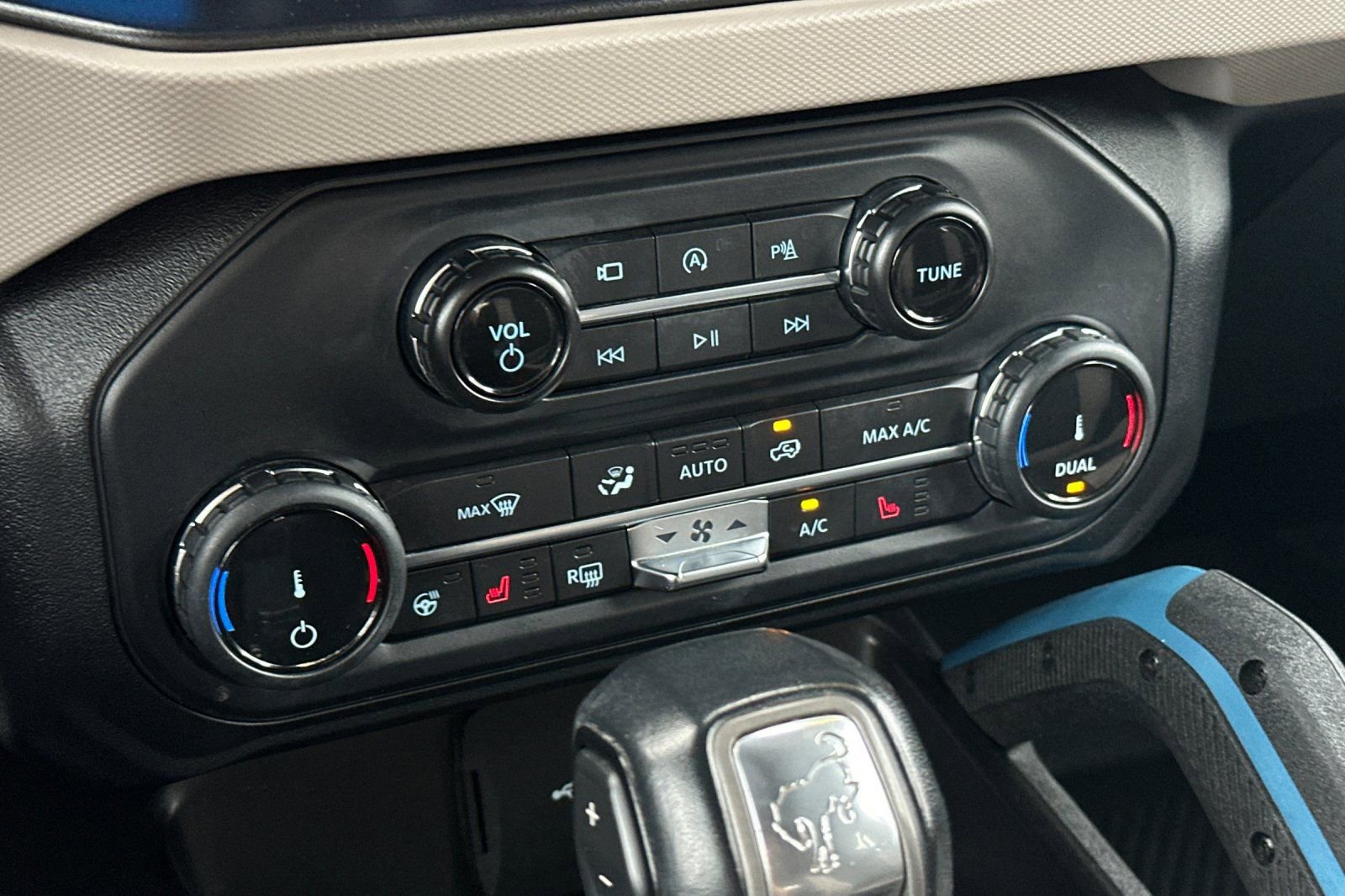 Certified 2022 Ford Bronco Wildtrak AWD/4WD image 20